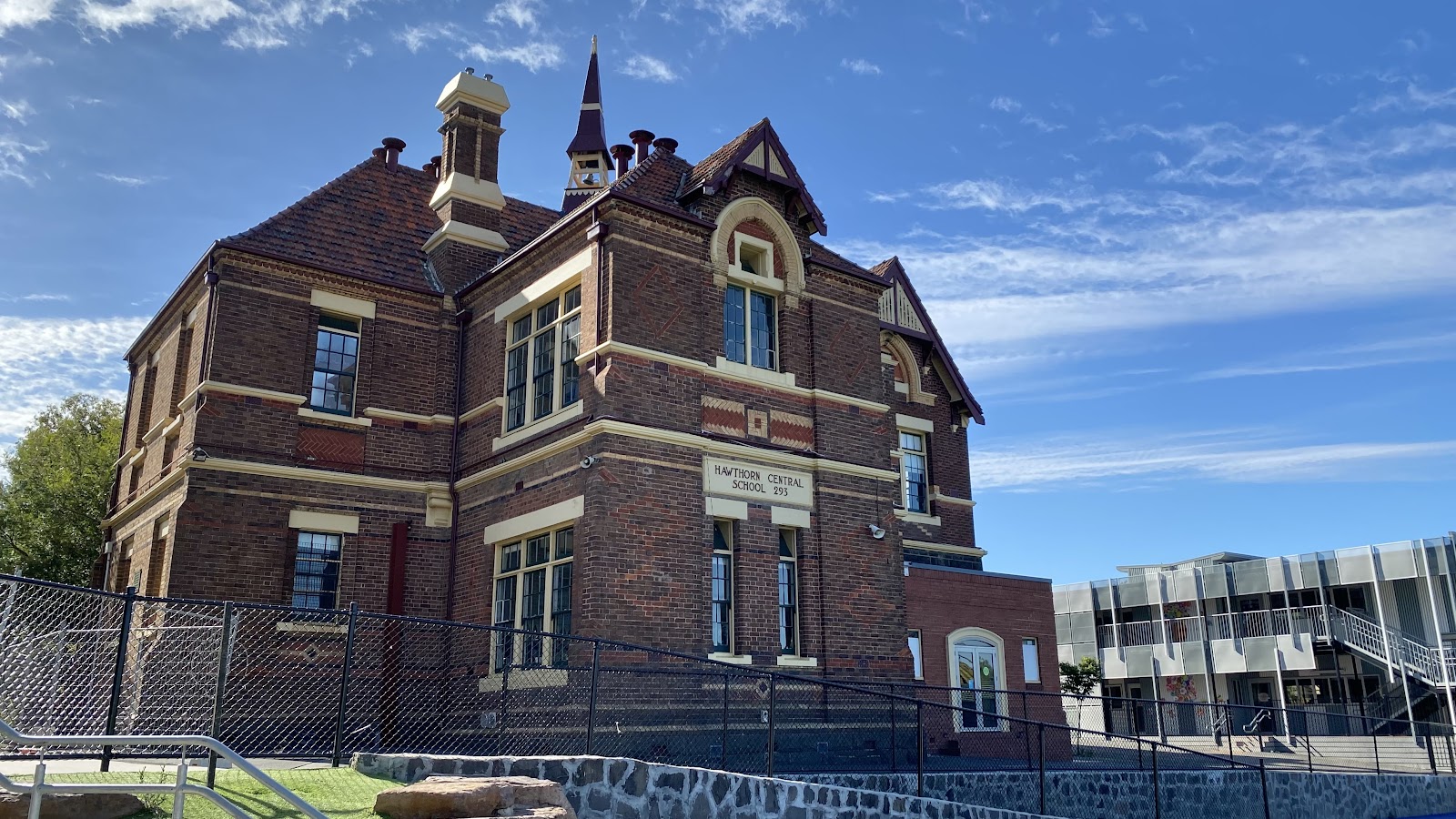 Hawthorn West Primary School photo