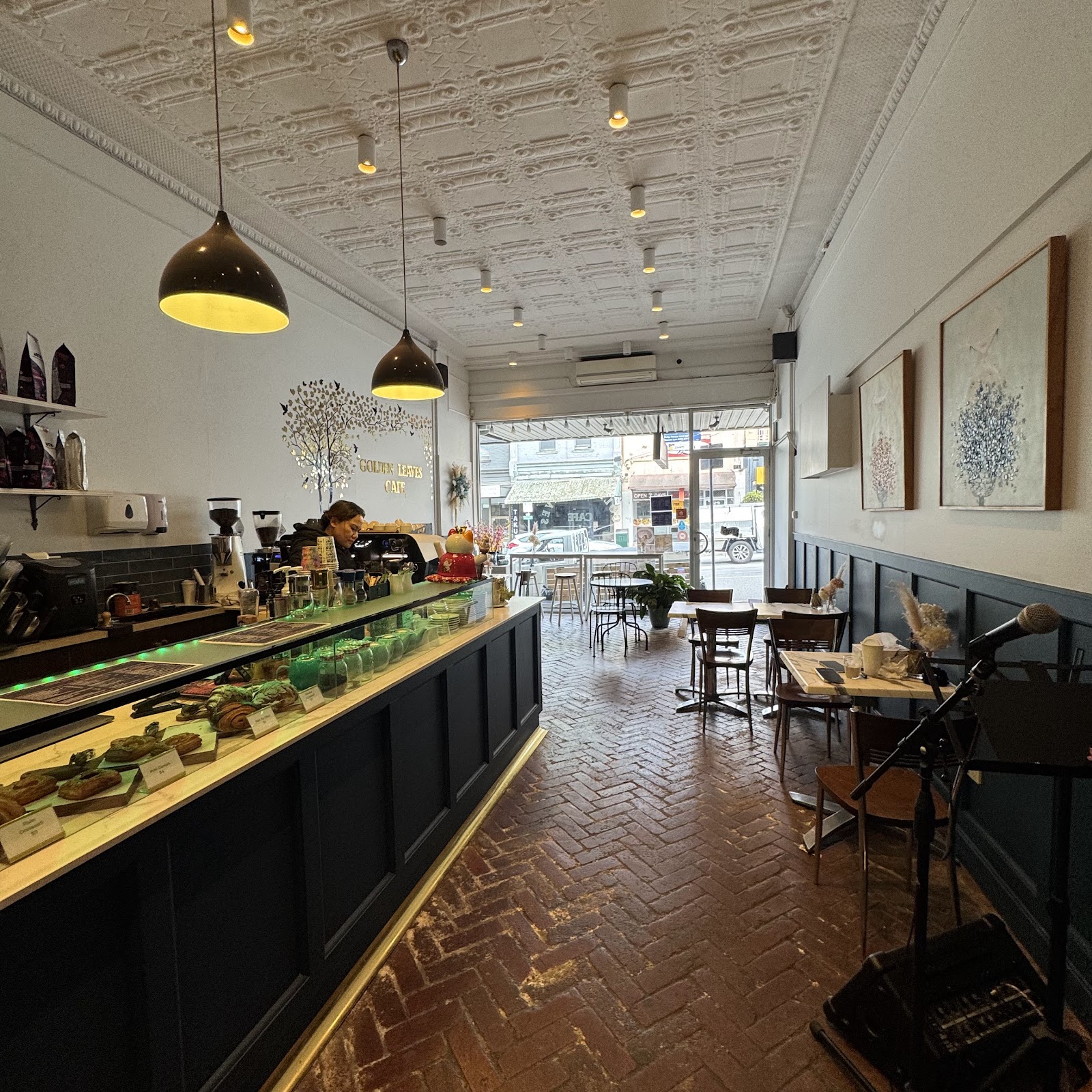 Golden Leaves Cafe photo